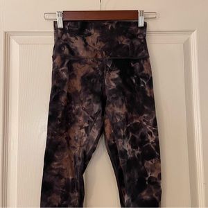 lululemon Align crop 21